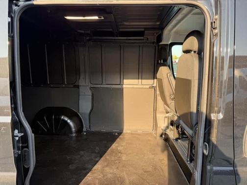 2025 RAM ProMaster 1500 Low Roof