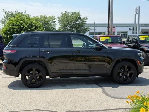 2023 Jeep Grand Cherokee Altitude