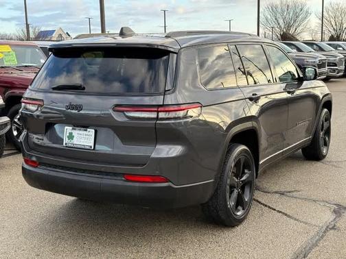 2022 Jeep Grand Cherokee L Laredo