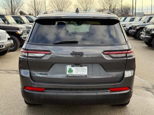 2022 Jeep Grand Cherokee L Laredo