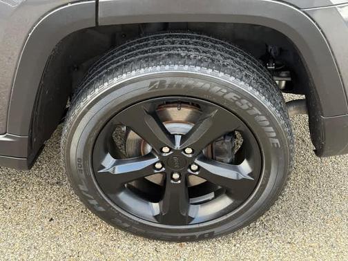 2022 Jeep Grand Cherokee L Laredo