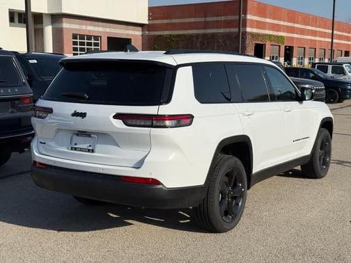 2025 Jeep Grand Cherokee L Laredo