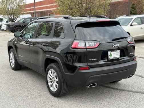 Diamond Black 2022 Jeep Cherokee Latitude Lux