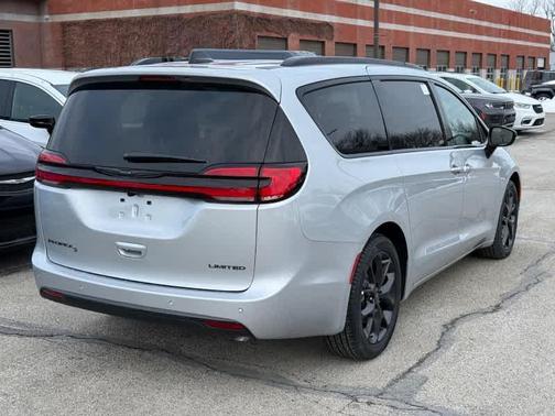 2026 Chrysler Pacifica Limited