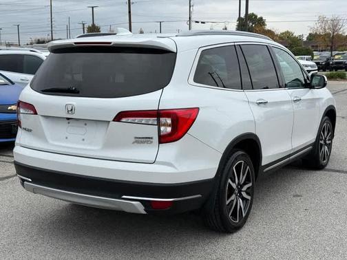 2021 Honda Pilot Touring 8-Passenger