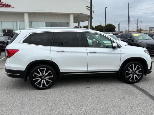 2021 Honda Pilot Touring 8-Passenger