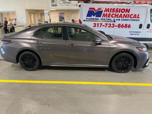 2024 Toyota Camry SE