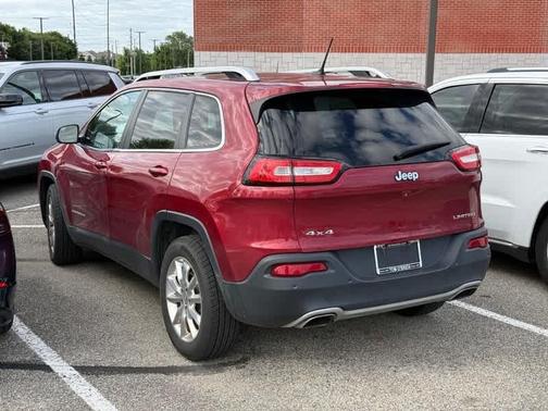 Deep Cherry Red Crystal Pearlcoat 2015 Jeep Cherokee Limited