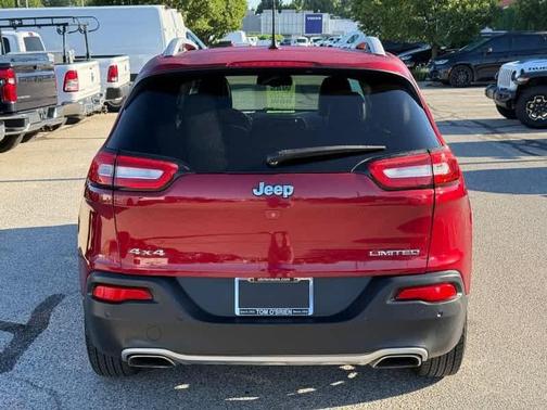 Deep Cherry Red Crystal Pearlcoat 2015 Jeep Cherokee Limited
