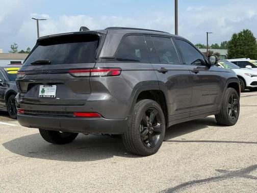 2023 Jeep Grand Cherokee Altitude