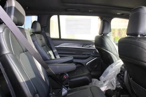 2025 Jeep Grand Cherokee L Overland