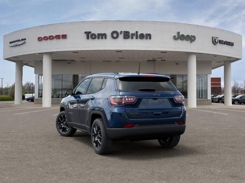 Fathom Blue Pearlcoat 2026 Jeep Compass Latitude
