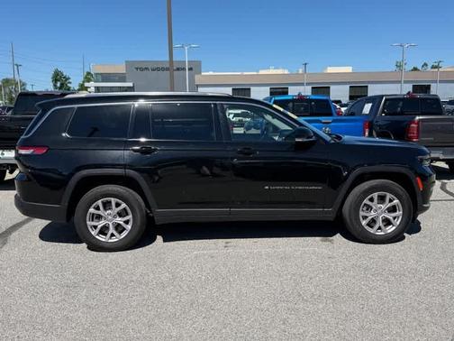 Diamond Black 2022 Jeep Grand Cherokee L Limited