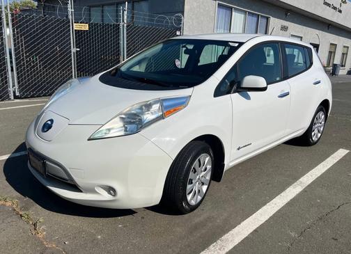 2015 Nissan Leaf S