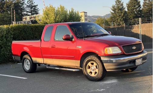 2002 Ford F-150 XLT SuperCab