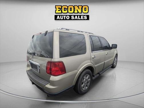 2005 Lincoln Navigator Luxury
