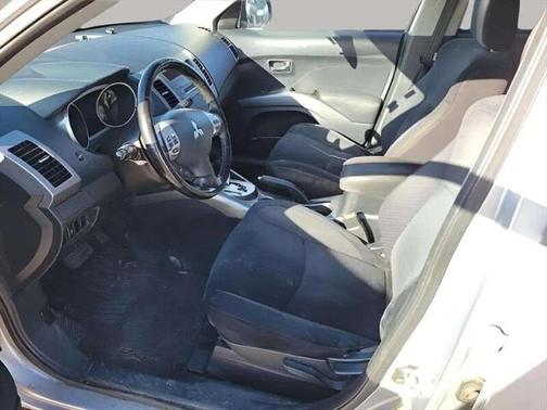 2012 Mitsubishi Outlander ES