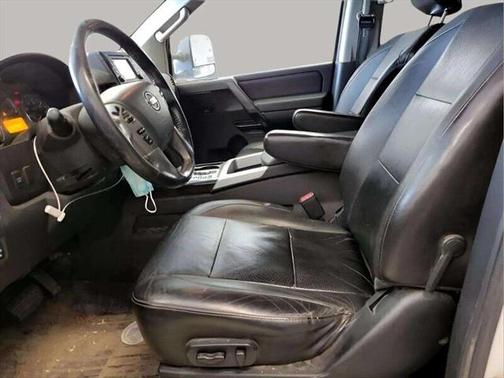 2013 Nissan Titan SL