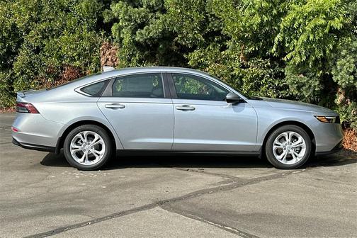 2025 Honda Accord LX 1.5T