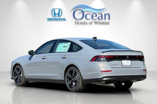 Urban Gray Pearl 2026 Honda Accord SE