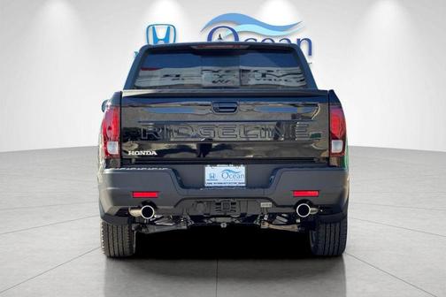 Crystal Black Pearl 2026 Honda Ridgeline RTL