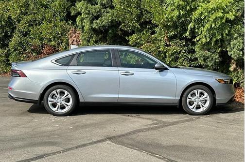 2025 Honda Accord LX 1.5T