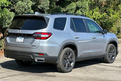 2025 Honda Pilot Sport