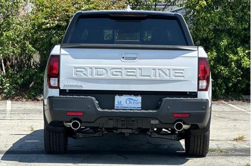2025 Honda Ridgeline Black