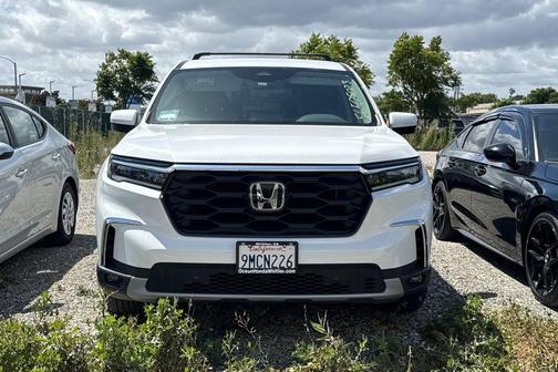 Platinum White Pearl 2024 Honda Pilot EX-L