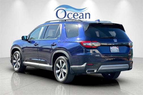2023 Honda Pilot Touring 8-Passenger