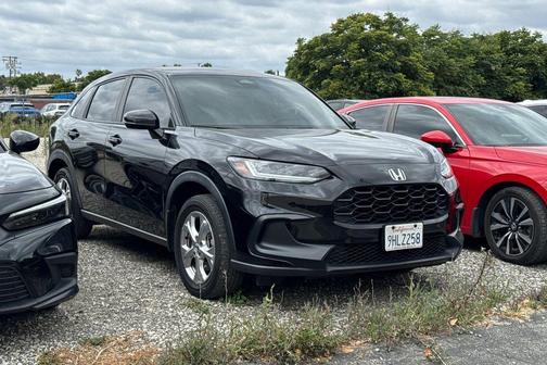 Crystal Black Pearl 2024 Honda HR-V LX