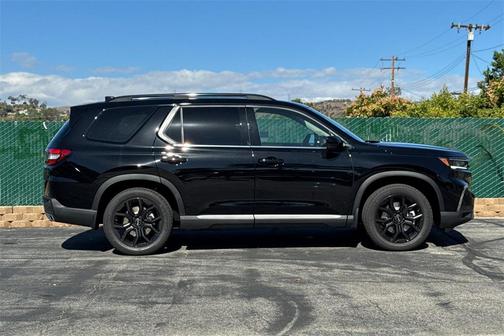 2025 Honda Pilot Touring 8-Passenger