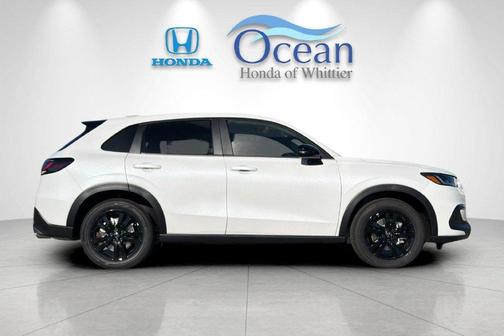 Platinum White Pearl 2027 Honda HR-V Sport