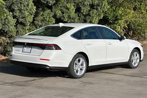 2025 Honda Accord LX 1.5T