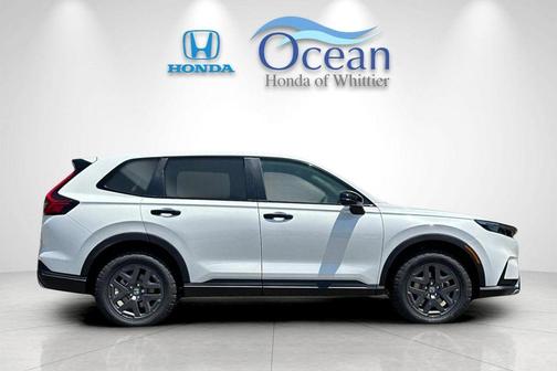 Platinum White Pearl 2026 Honda CR-V Hybrid TrailSport