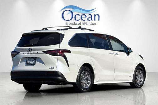 2021 Toyota Sienna XLE 7 Passenger