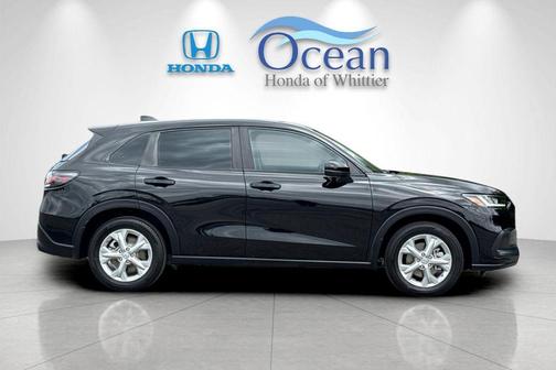 Crystal Black Pearl 2025 Honda HR-V LX