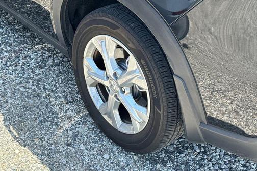 Crystal Black Pearl 2025 Honda HR-V LX