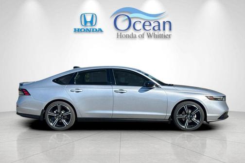 Solar Silver Metallic 2026 Honda Accord SE