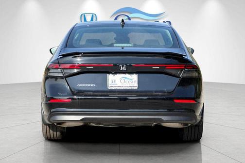 Crystal Black Pearl 2026 Honda Accord SE
