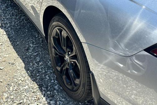 Solar Silver Metallic 2025 Honda Accord SE