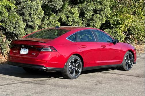 2025 Honda Accord Hybrid Base
