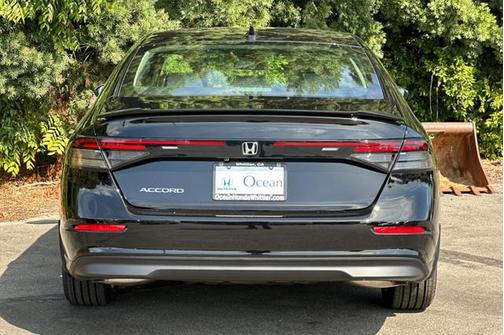 2025 Honda Accord LX 1.5T