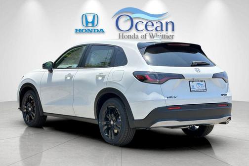 Platinum White Pearl 2026 Honda HR-V Sport