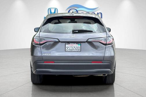Modern Steel Metallic 2025 Honda HR-V LX