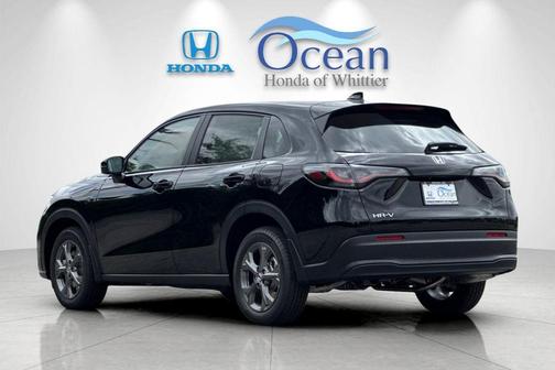Crystal Black Pearl 2027 Honda HR-V LX