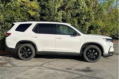 2025 Honda Pilot Black Edition
