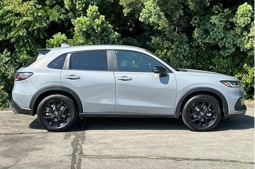 2025 Honda HR-V 2WD Sport
