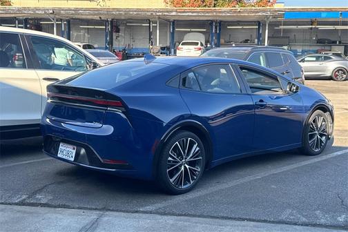 2023 Toyota Prius XLE