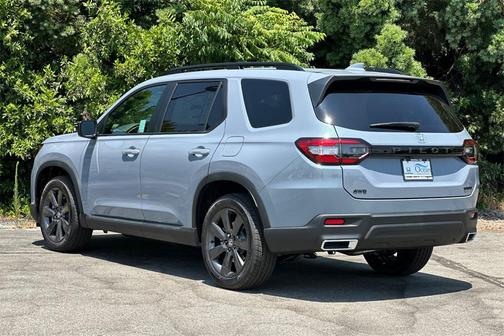 2025 Honda Pilot Sport